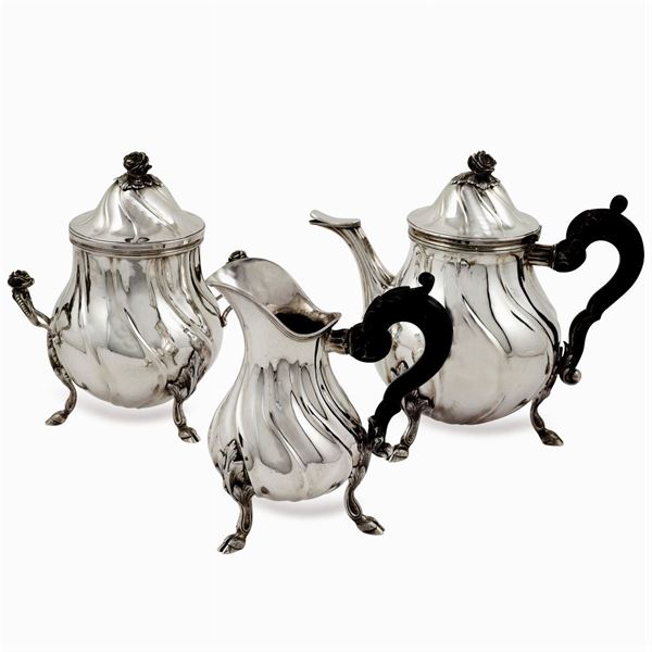 Silver tea service (3)  (Italy, 20th century)  - Auction Fine Silver & The Art of the Table - Colasanti Casa d'Aste