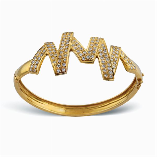 Zig-zag pattern bangle bracelet