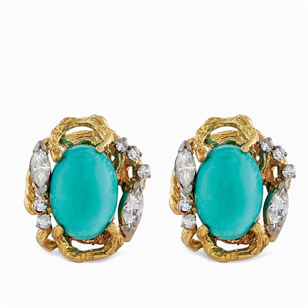 Orecchini in oro giallo 18kt con turchesi naturali