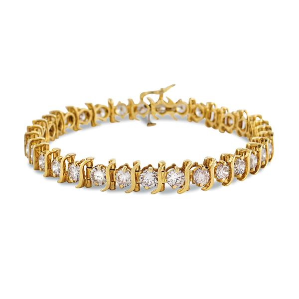 14kt gold and diamond tennis bracelet