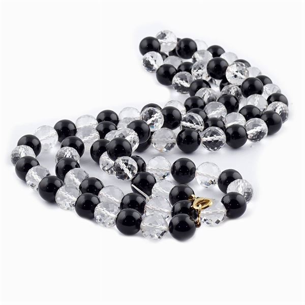 A long bijou necklace