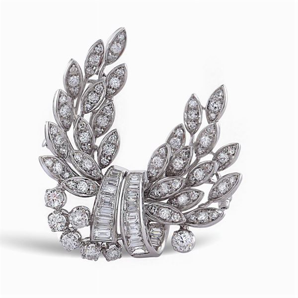 18kt white gold and diamond brooch