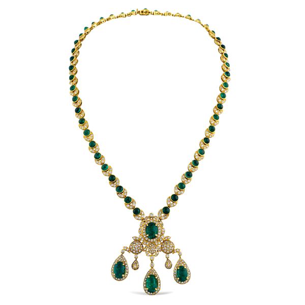18kt gold necklace with emeralds
