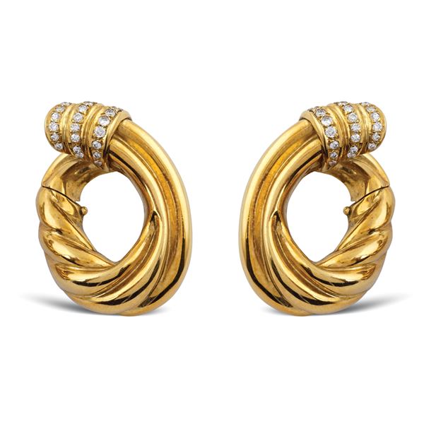 18kt gold creole torchon earrings