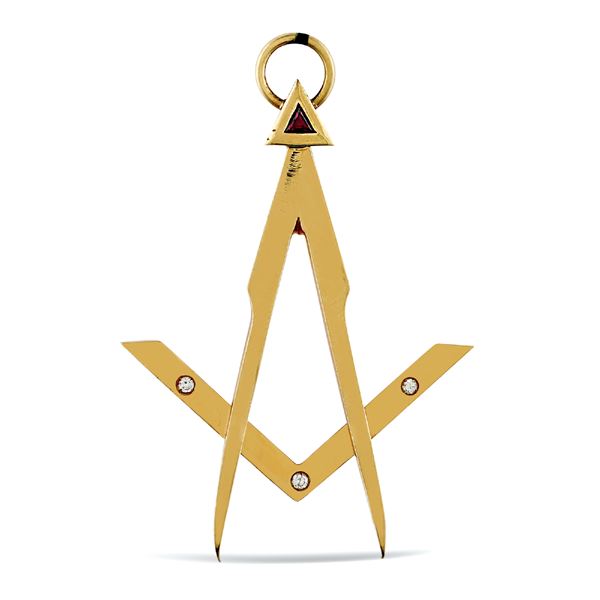 18kt gold masonic pendant