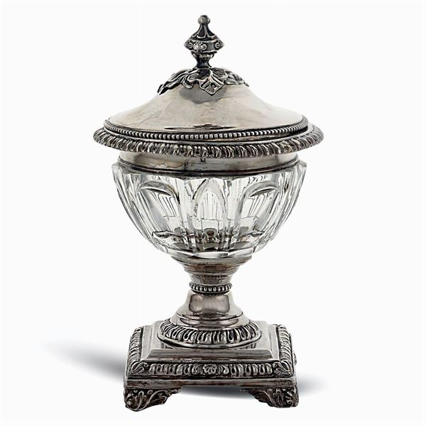 Zuccheriera in cristallo molato e argento  (Francia, metà XIX Sec.)  - Asta ARGENTI E L'ARTE DELLA TAVOLA  - Colasanti Casa d'Aste