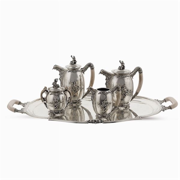 Servizio da the e caffè in argento (5)  (Italia, anni 40 circa)  - Asta ARGENTI E L'ARTE DELLA TAVOLA  - Colasanti Casa d'Aste