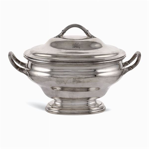 Oval silver soup tureen  (London, George III, 1772)  - Auction Fine Silver & The Art of the Table - Colasanti Casa d'Aste