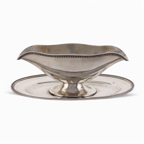 Oval silver sauceboat  (Italy, 20th century)  - Auction Fine Silver & The Art of the Table - Colasanti Casa d'Aste