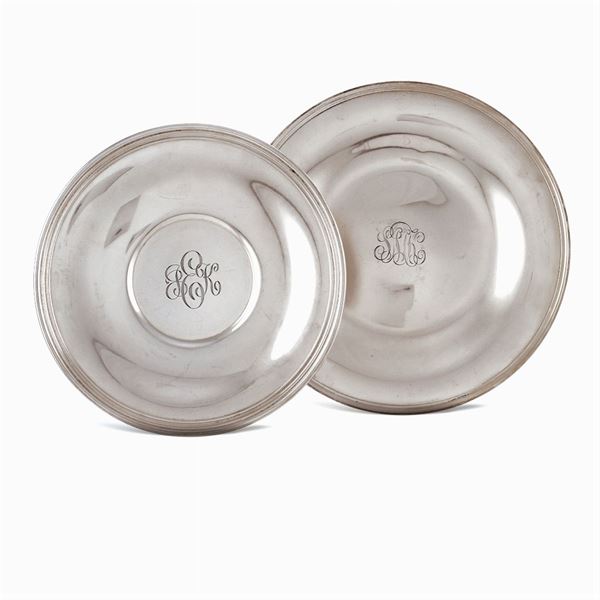 Two silver plates  (USA, 20th century)  - Auction Fine Silver & The Art of the Table - Colasanti Casa d'Aste