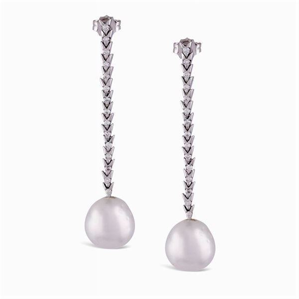 Orecchini pendenti in oro bianco 18kt