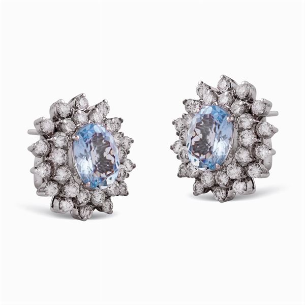 Orecchini in oro bianco 18kt con acquamarine
