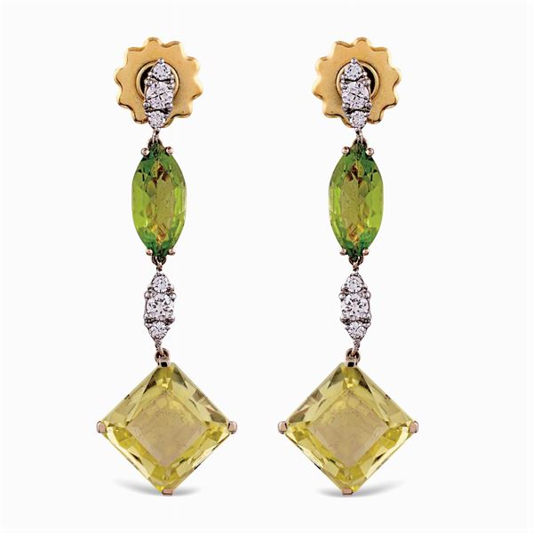 Orecchini pendenti in oro giallo 18kt