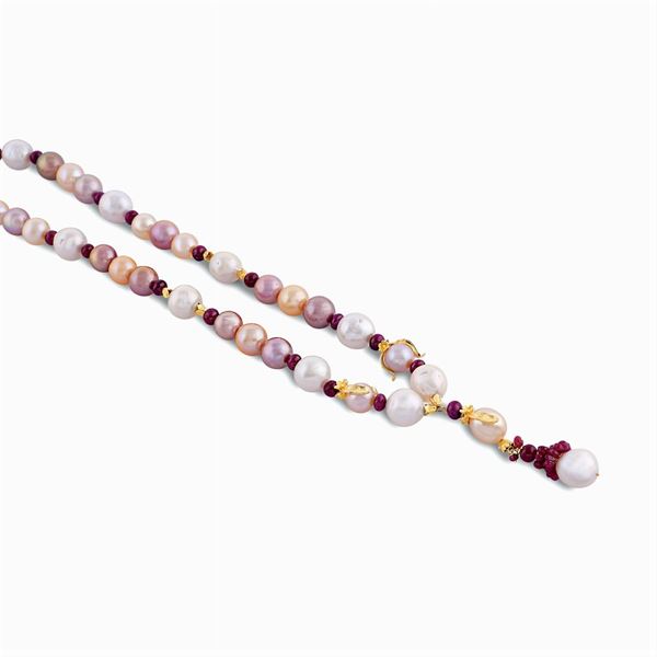 Collana ad un filo di perle coltivate