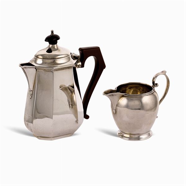 Group of silver objects (2)