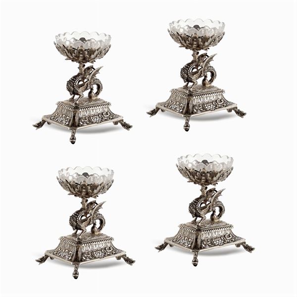 Set di quattro saliere in argento