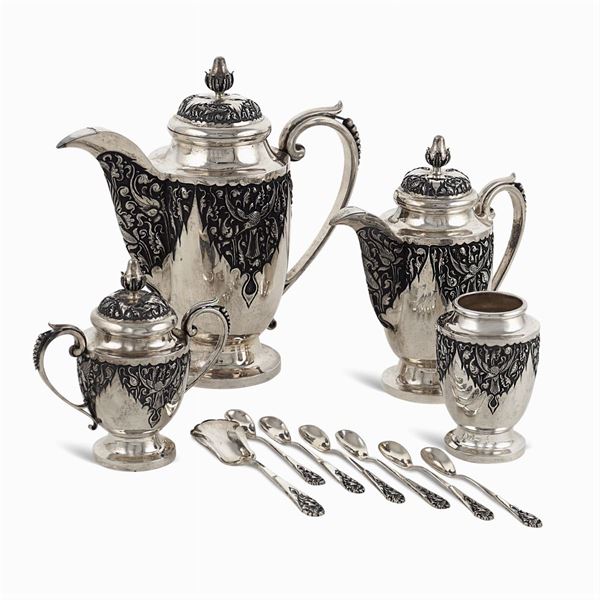 Silver tea and coffee service  (Oriental art, 20th century)  - Auction Fine Silver & The Art of the Table - Colasanti Casa d'Aste