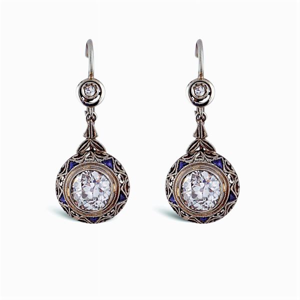 Platinum earrings with two diamonds