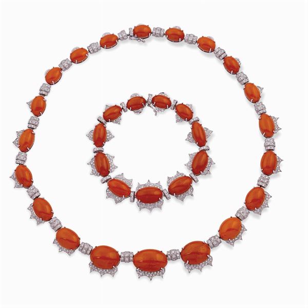 Red coral necklace and bracelet parure