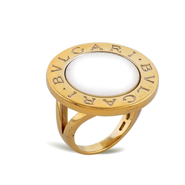 Bulgari, anello in oro giallo 18kt