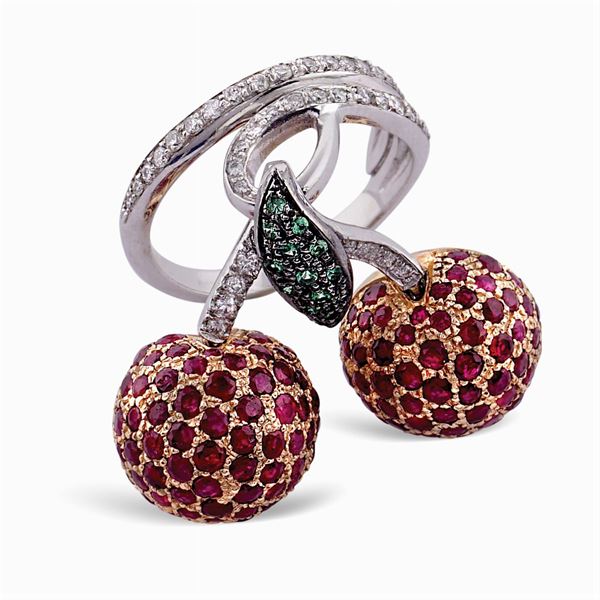 Anello charms in oro a tre colori 18kt