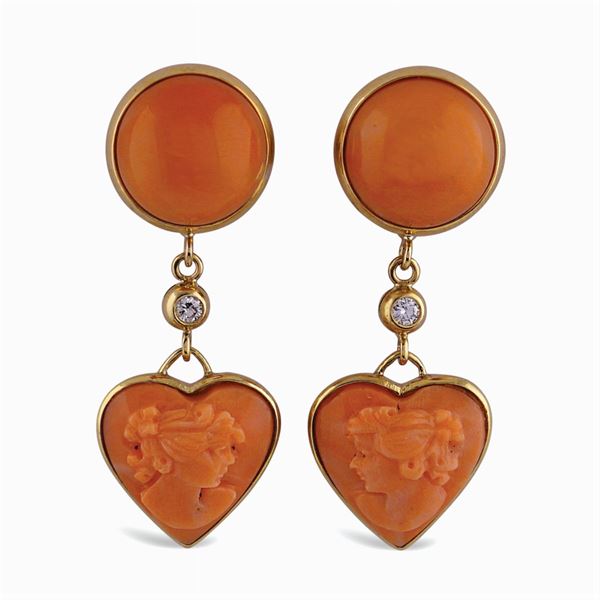 18kt gold and pink coral pendant earrings