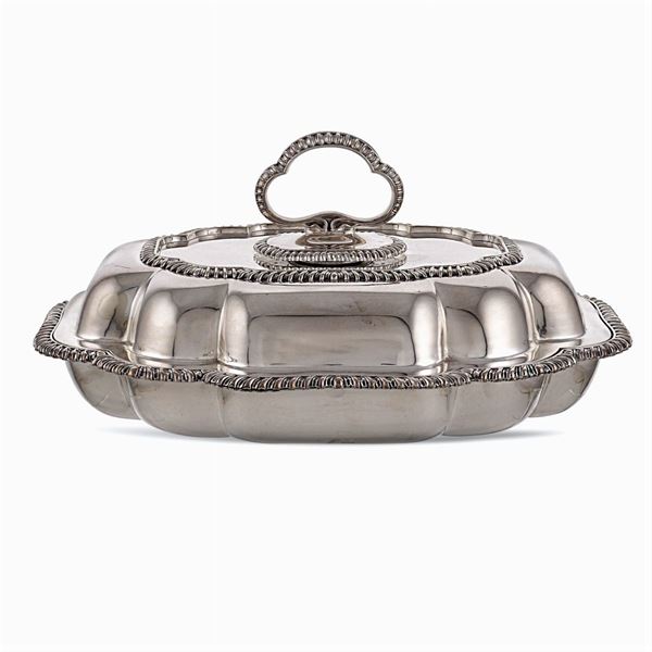 Silvered metal entrée dish  (Italy, 20th century)  - Auction Fine Silver & The Art of the Table - Colasanti Casa d'Aste