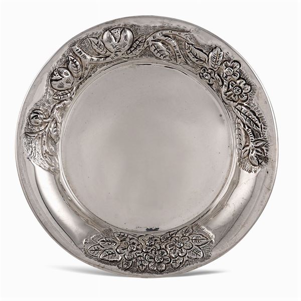 Silver centerpiece plate  (Italy, 20th century)  - Auction Fine Silver & The Art of the Table - Colasanti Casa d'Aste