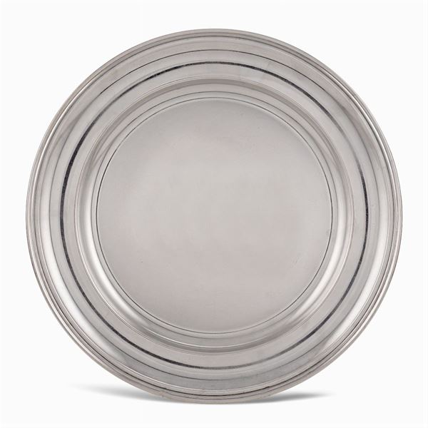 Circular silver tray
