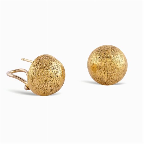 18kt gold half-sphere earrings