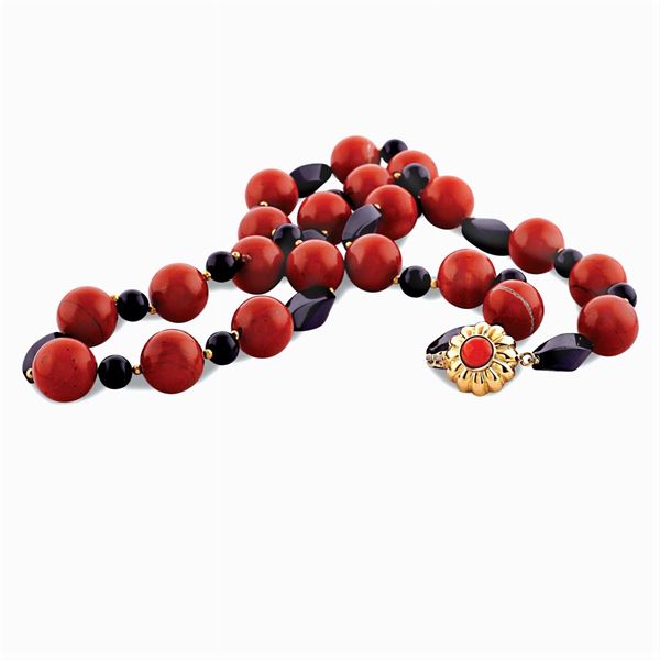 Collana con sfere in diaspro rosso