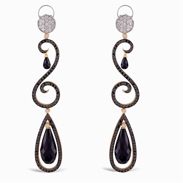 Orecchini pendenti  in oro a due colori 18kt