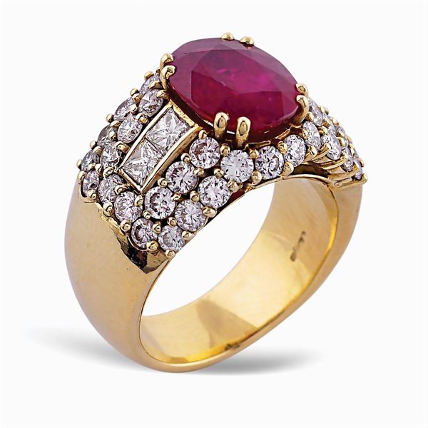 18kt gold band ring with ruby