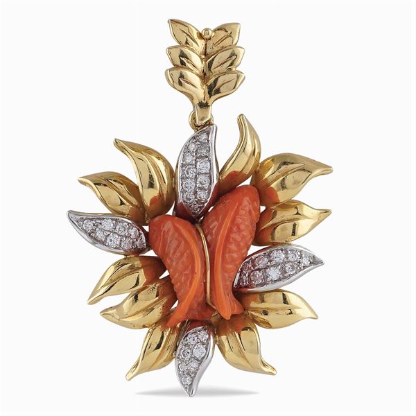 18kt two color gold pendant and coral