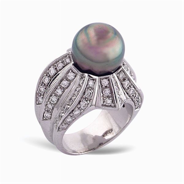 Anello in oro bianco 18kt con perla Tahiti