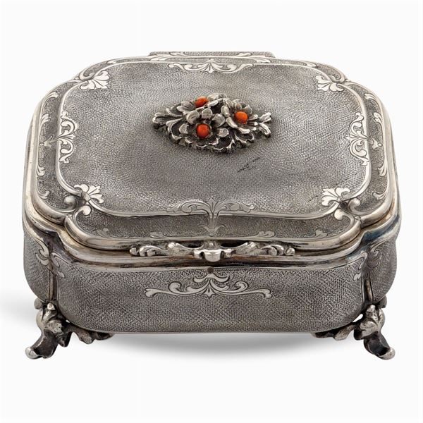 Satin silver box  (Italy, 20th century)  - Auction Fine Silver & The Art of the Table - Colasanti Casa d'Aste