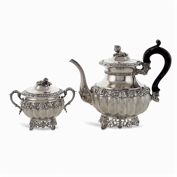 Caffettiera e zuccheriera in argento  (Napoli, 1832-1872)  - Asta ARGENTI E L'ARTE DELLA TAVOLA  - Colasanti Casa d'Aste