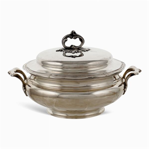 Silver soup tureen  (Italy, 20th century)  - Auction Fine Silver & The Art of the Table - Colasanti Casa d'Aste