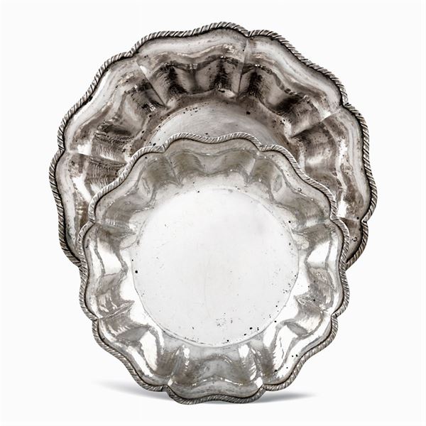 Coppia di centrotavola in argento