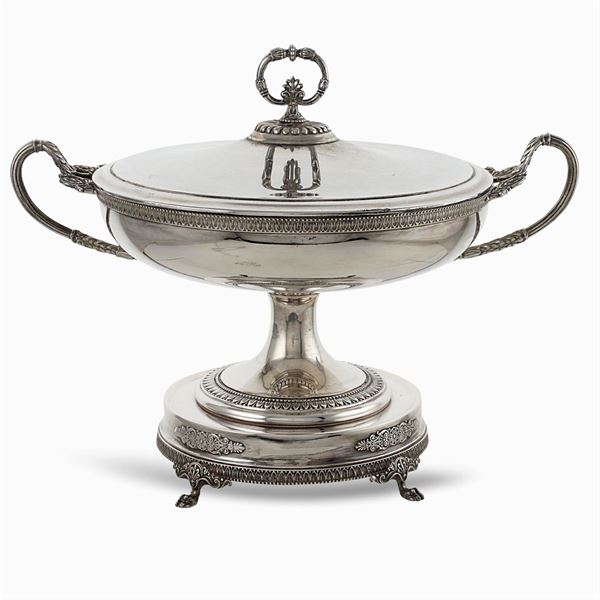 Circular silver soup toureen  (Italy, 20th century)  - Auction Fine Silver & The Art of the Table - Colasanti Casa d'Aste