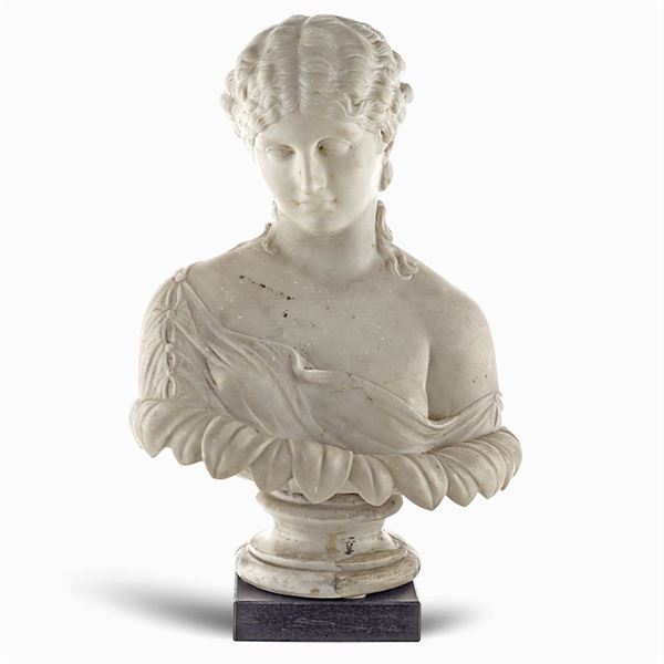 Scultura in marmo bianco