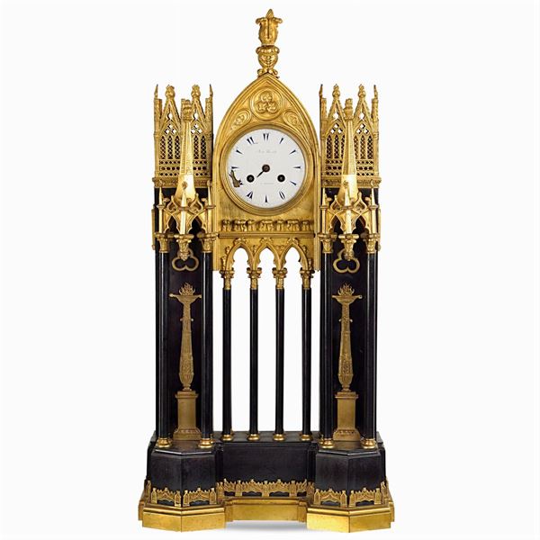 "a la Cathèdrale" table pendulum clock