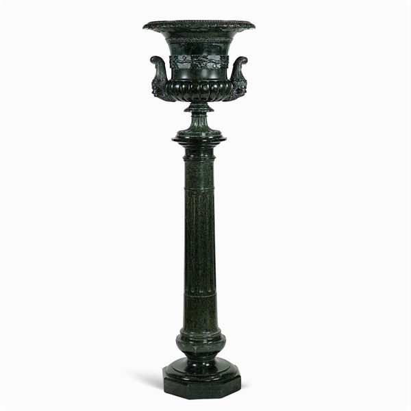 Vaso biansato marmo verde Prato