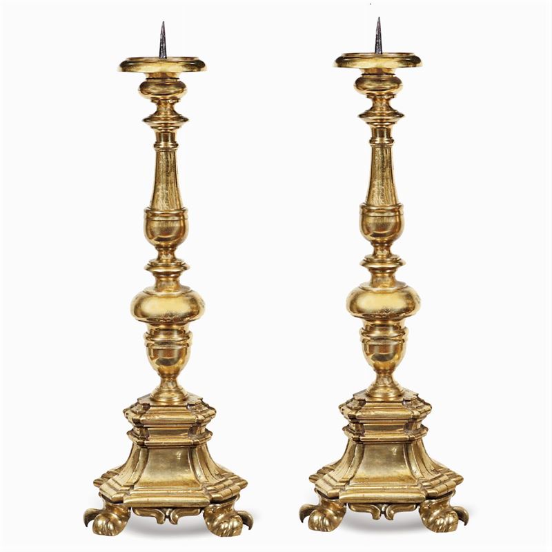 Coppia di Torcieri in Bronzo Dorato e Tornito