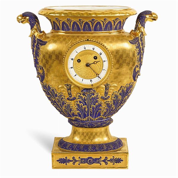 Blue and gilt porcelian table clock