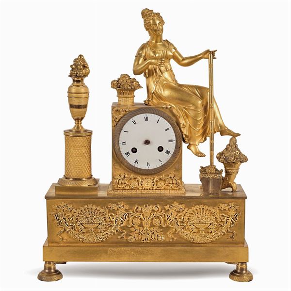 Gilt bronze mantel clock