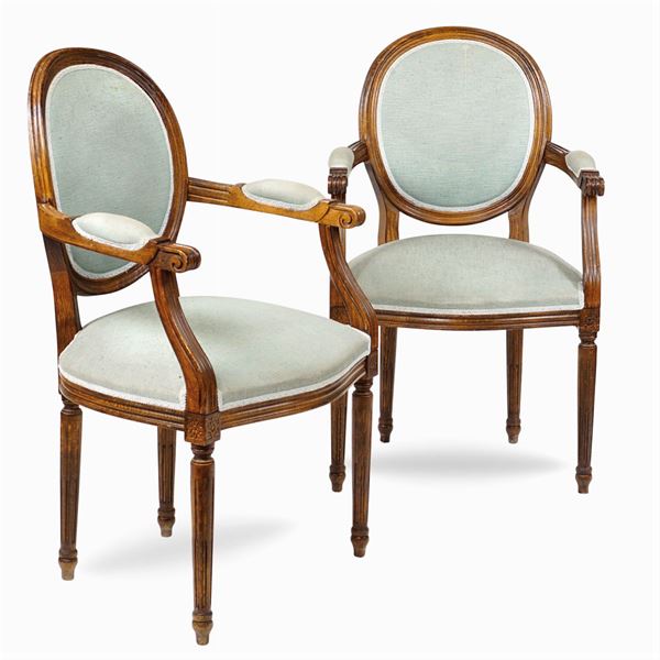 A pair of beechwood Louis XV armchairs  (France, beginning of 20th century)  - Auction Fine Art from an umbrian property - Colasanti Casa d'Aste