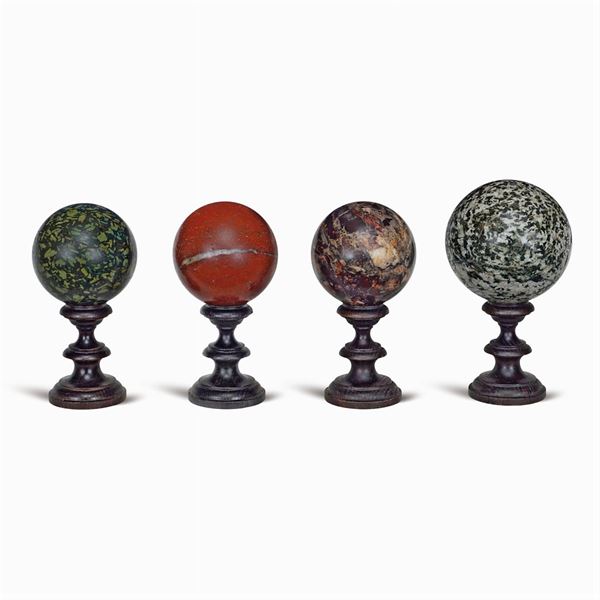 Group of spheres