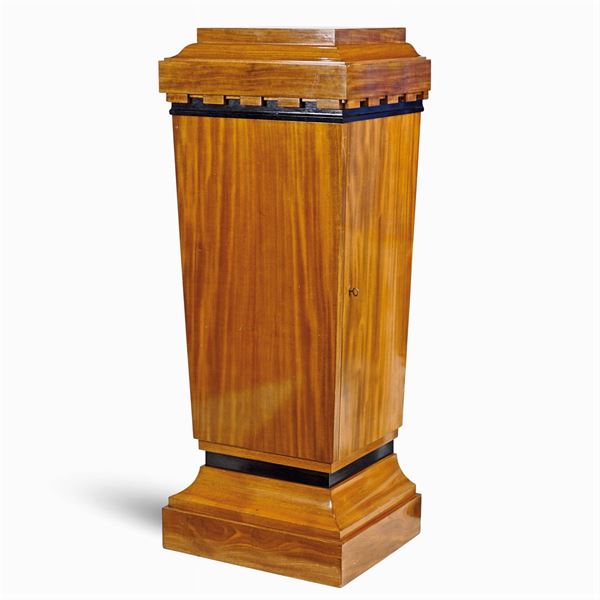 Mahogany and ebonized wood base