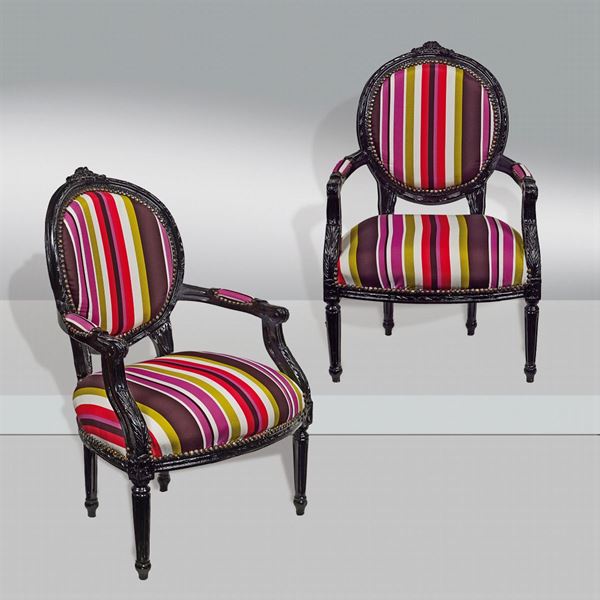 Coppia di poltrone multicolor in legno  (anni 90)  - Asta DESIGN & ARTI DECORATIVE DEL 900 - II - Colasanti Casa d'Aste